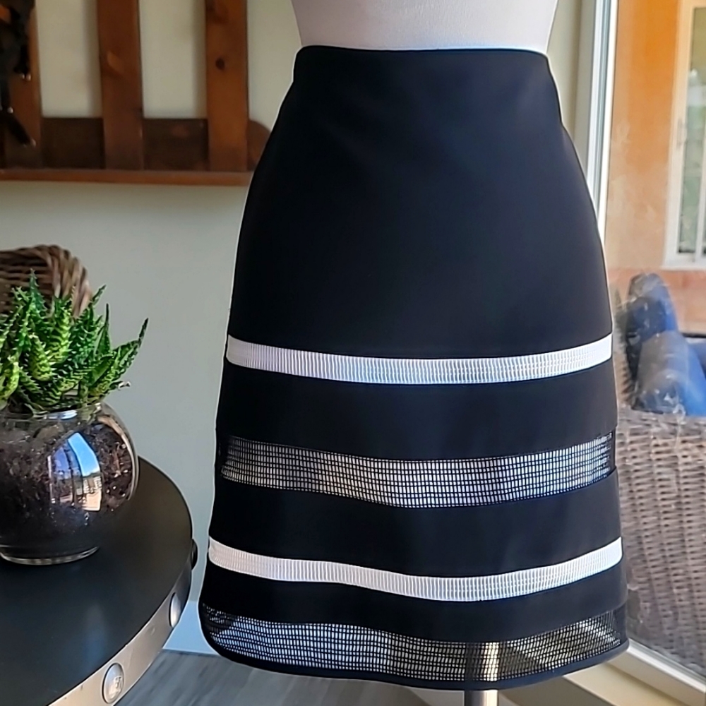 White House | Black Market Skirt Womens 8